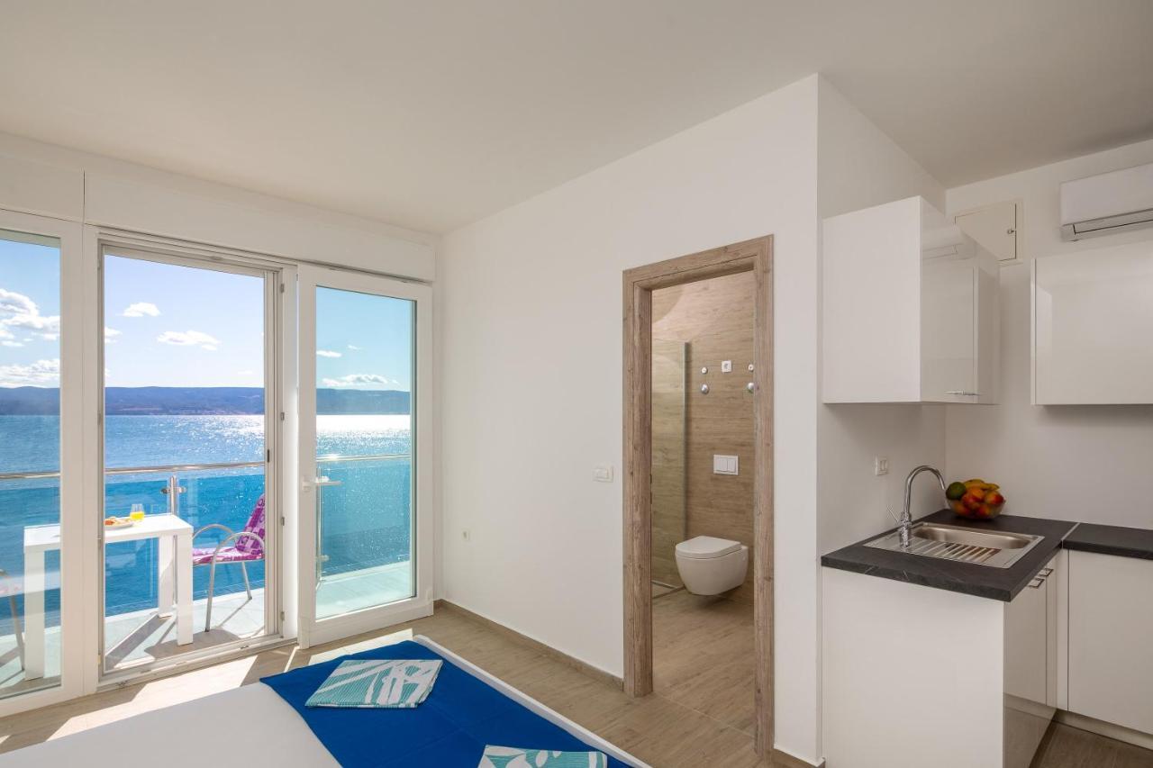 Absolute Beach Holidays Apartamento Dugi Rat Exterior foto