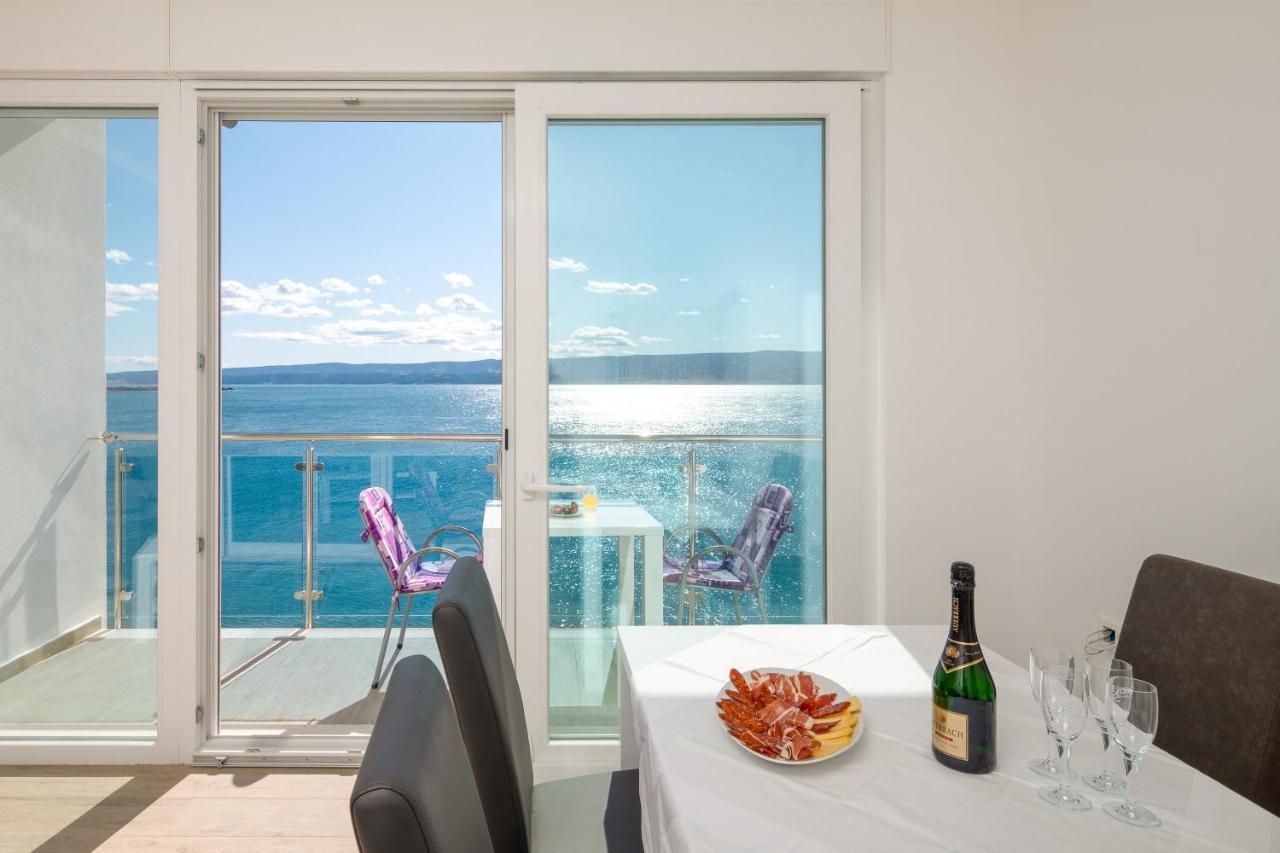 Absolute Beach Holidays Apartamento Dugi Rat Exterior foto