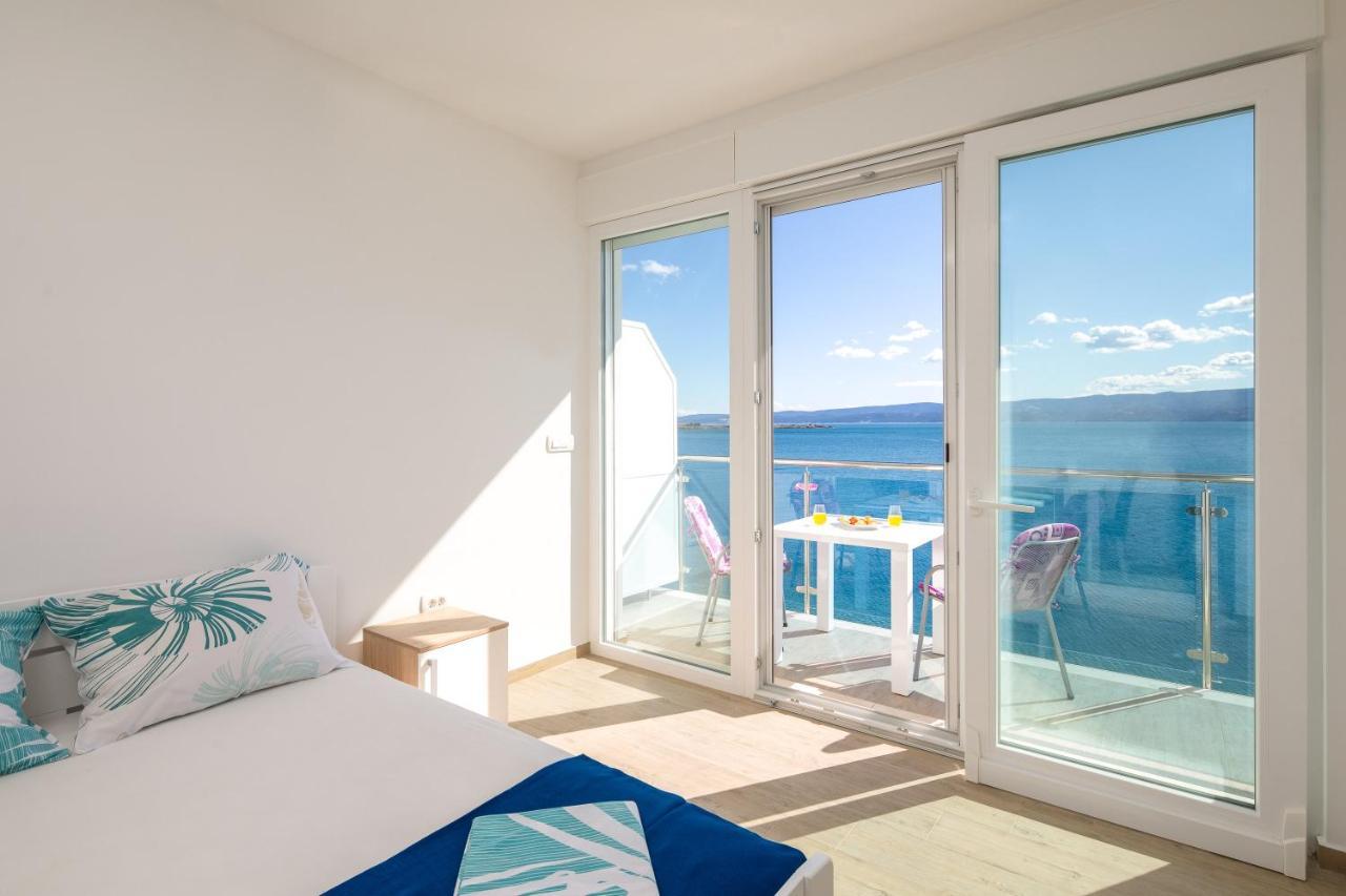 Absolute Beach Holidays Apartamento Dugi Rat Exterior foto