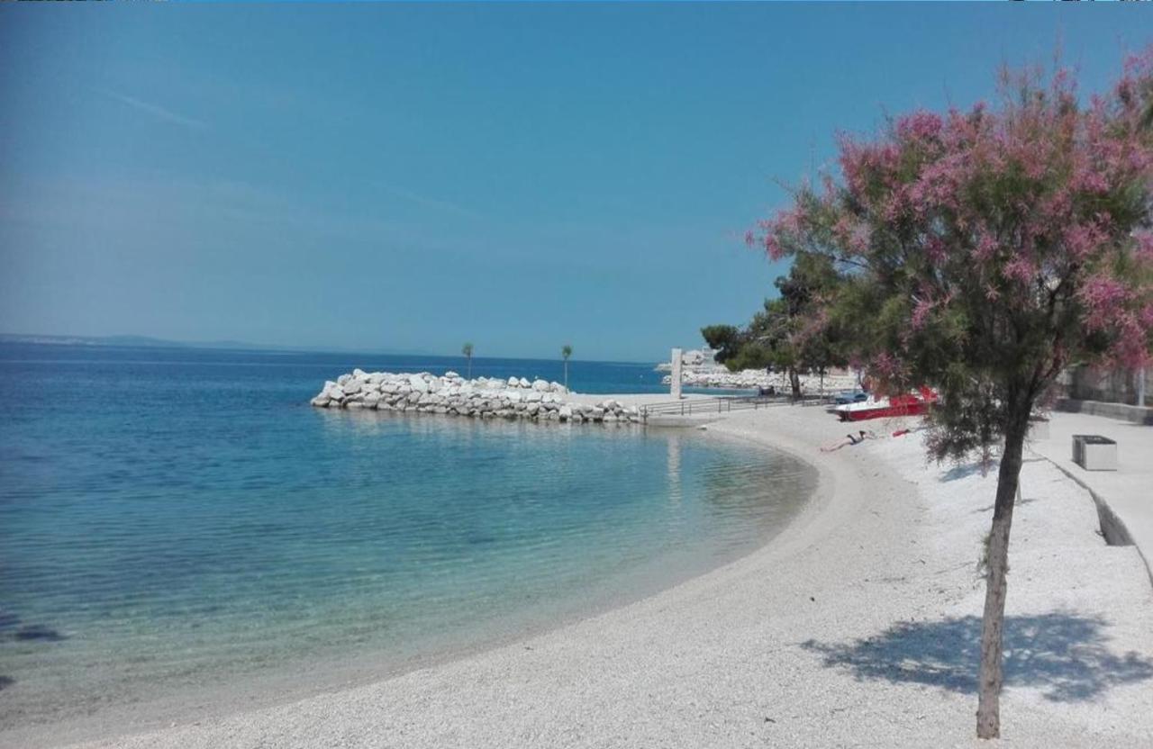 Absolute Beach Holidays Apartamento Dugi Rat Exterior foto