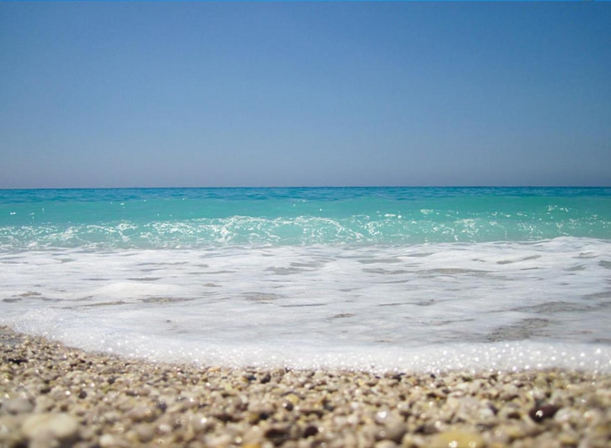 Absolute Beach Holidays Apartamento Dugi Rat Exterior foto